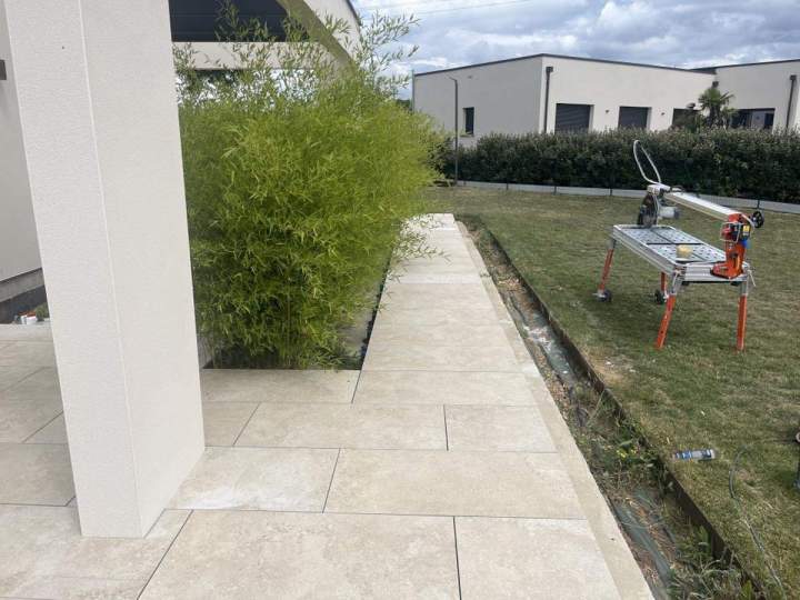 Pose de carrelage sur terrasse Vichy