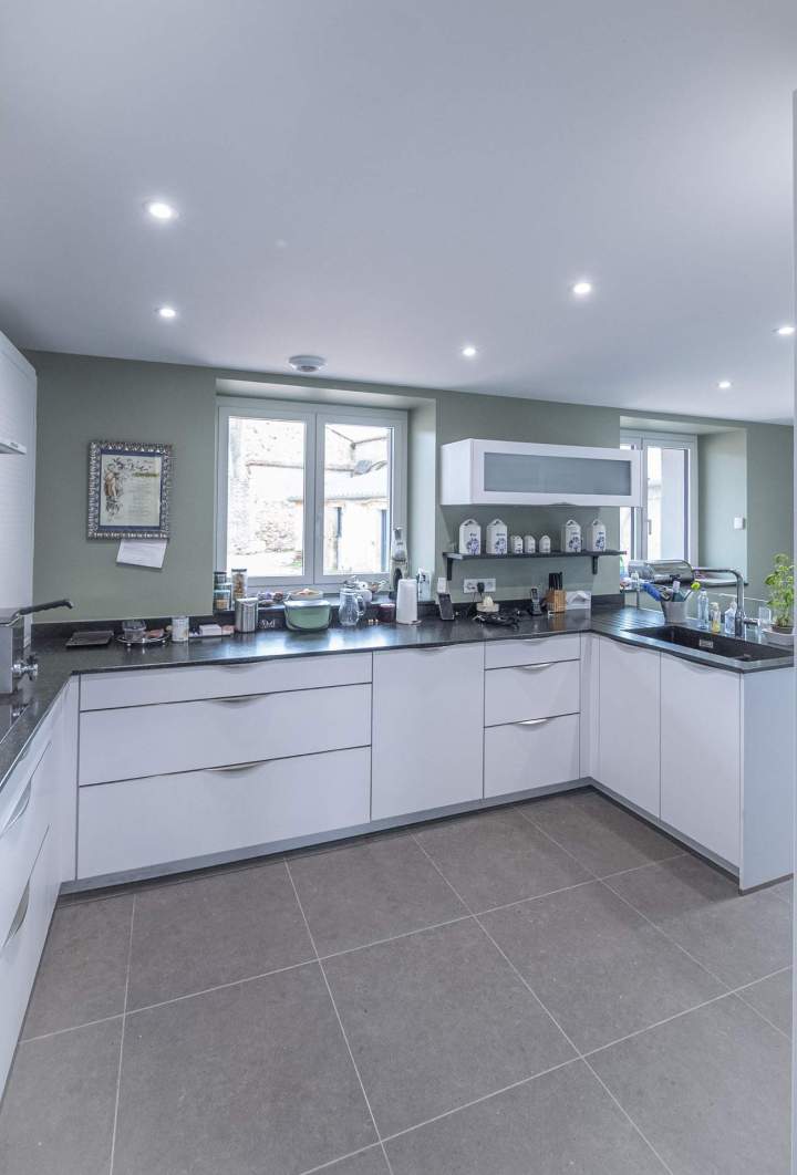 Travaux de pose de faïences et de carrelage Vichy